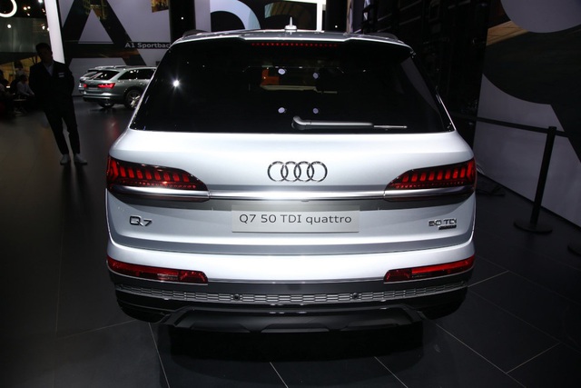 Diện kiến Audi Q7 phiên bản nâng cấp - 17