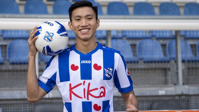 SC Heerenveen lần đầu tiết lộ lương khủng của Văn Hậu - 1 SC Heerenveen lần đầu tiết lộ lương khủng của Văn Hậu - 1