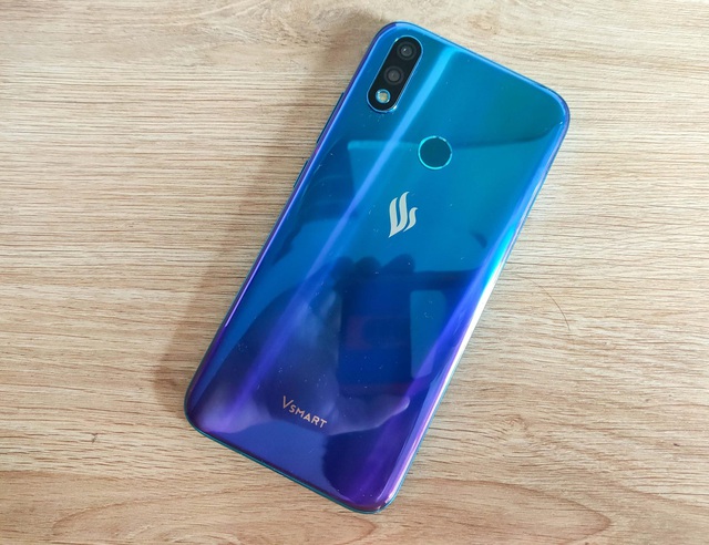 Cận cảnh Vsmart Joy 2+ chính thức ra mắt, giá 2,9 triệu đồng - 1 Cận cảnh Vsmart Joy 2+ chính thức ra mắt, giá 2,9 triệu đồng - 1