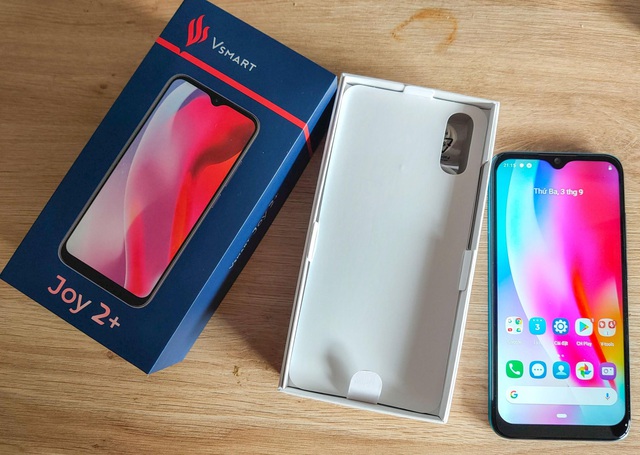 Cận cảnh Vsmart Joy 2+ chính thức ra mắt, giá 2,9 triệu đồng - 2 Cận cảnh Vsmart Joy 2+ chính thức ra mắt, giá 2,9 triệu đồng - 2