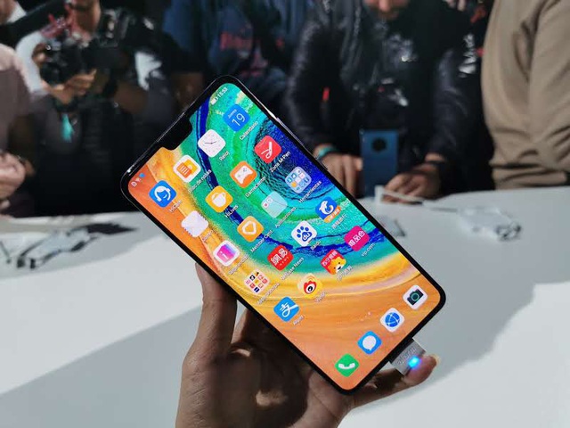 Cận cảnh bộ đôi Huawei Mate 30/30 Pro thiết kế hoàn toàn mới vừa ra mắt - 8 Cận cảnh bộ đôi Huawei Mate 30/30 Pro thiết kế hoàn toàn mới vừa ra mắt - 8