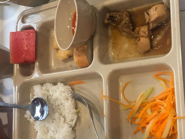 Bữa ăn không bằng suất cơm bụi ở trường quốc tế: Sở Giáo dục TPHCM vào cuộc - 2 Bữa ăn không bằng suất cơm bụi ở trường quốc tế: Sở Giáo dục TPHCM vào cuộc - 2