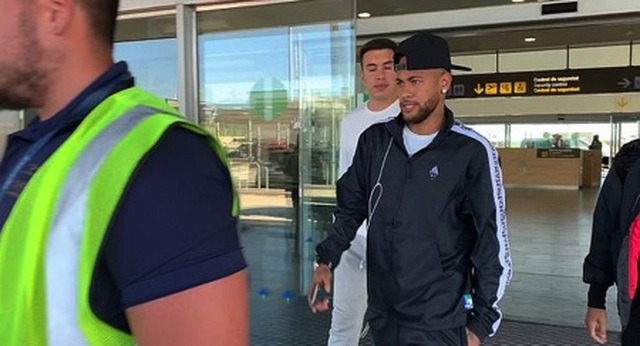 Neymar kiện CLB Barcelona để lấy lại 10,5 triệu bảng - 1 Neymar kiện CLB Barcelona để lấy lại 10,5 triệu bảng - 1