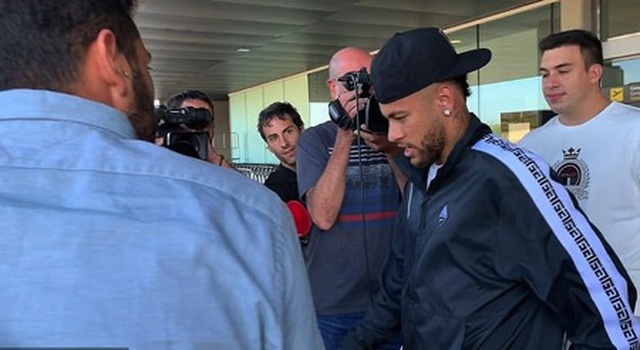 Neymar kiện CLB Barcelona để lấy lại 10,5 triệu bảng - 2 Neymar kiện CLB Barcelona để lấy lại 10,5 triệu bảng - 2