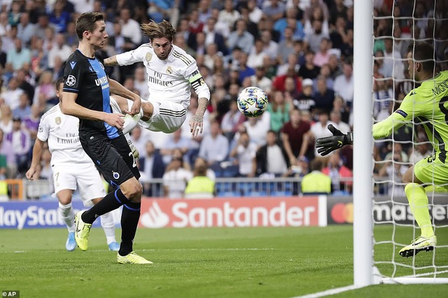 Casemiro ghi bàn, Real Madrid “hút chết” trước Club Brugge - 8 Casemiro ghi bàn, Real Madrid “hút chết” trước Club Brugge - 8
