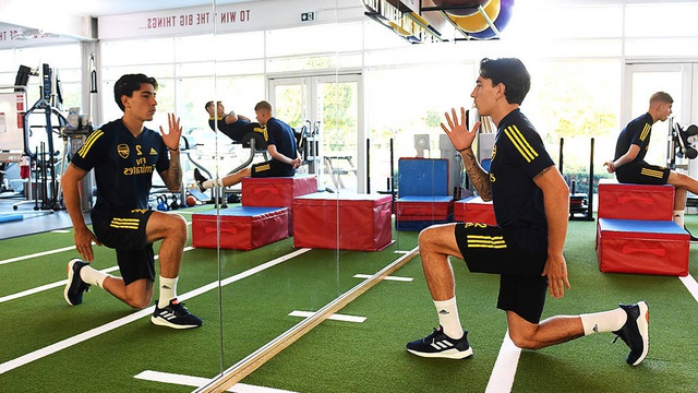 Hector Bellerin sẵn sàng trở lại thi đấu cho Arsenal sau nửa năm - 3 Hector Bellerin sẵn sàng trở lại thi đấu cho Arsenal sau nửa năm - 3