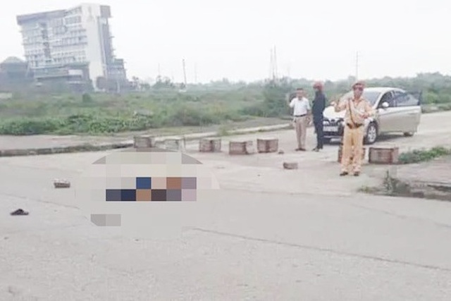 Giáng cấp Trung tá CSGT “đứng nhìn” nữ nhân viên ngân hàng bị bạn trai đâm chết giữa đường - 1 Giáng cấp Trung tá CSGT “đứng nhìn” nữ nhân viên ngân hàng bị bạn trai đâm chết giữa đường - 1