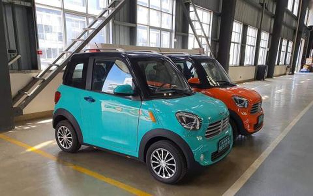 Ô tô điện mini bán cực chạy ở Thái Lan: Về Việt Nam chỉ hơn 100 triệu đồng - 2 Ô tô điện mini bán cực chạy ở Thái Lan: Về Việt Nam chỉ hơn 100 triệu đồng - 2