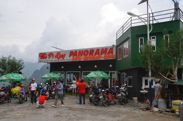 “Mã Pì Lèng Panorama nên cải tạo thành điểm dừng chân với quy mô, kiến trúc phù hợp” - 2 “Mã Pì Lèng Panorama nên cải tạo thành điểm dừng chân với quy mô, kiến trúc phù hợp” - 2
