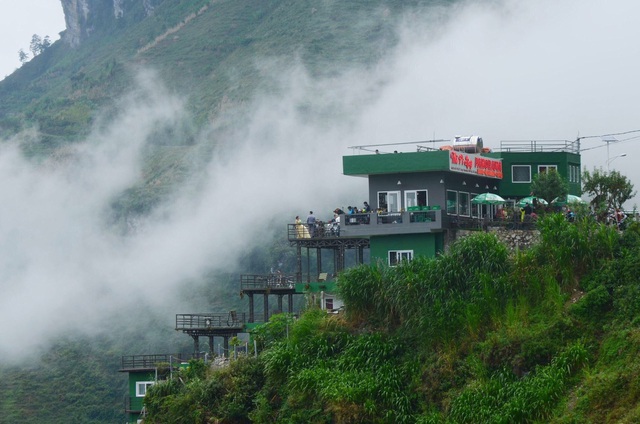 “Mã Pì Lèng Panorama nên cải tạo thành điểm dừng chân với quy mô, kiến trúc phù hợp” - 3 “Mã Pì Lèng Panorama nên cải tạo thành điểm dừng chân với quy mô, kiến trúc phù hợp” - 3