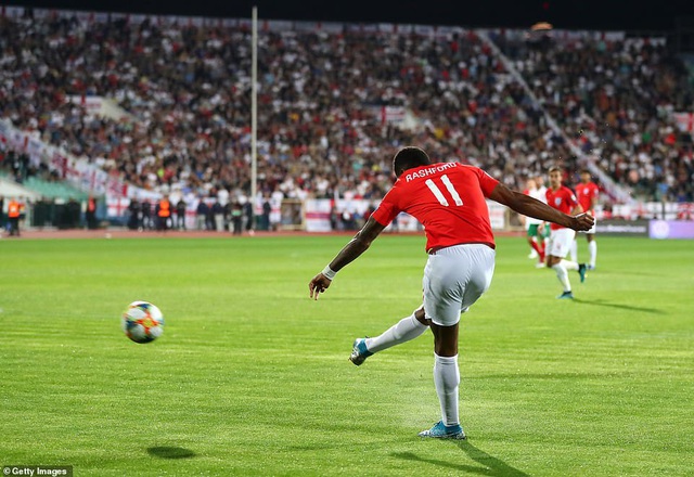 Nghiền nát Bulgaria, tuyển Anh rộng cửa giành vé dự Euro 2020 - 4 Nghiền nát Bulgaria, tuyển Anh rộng cửa giành vé dự Euro 2020 - 4