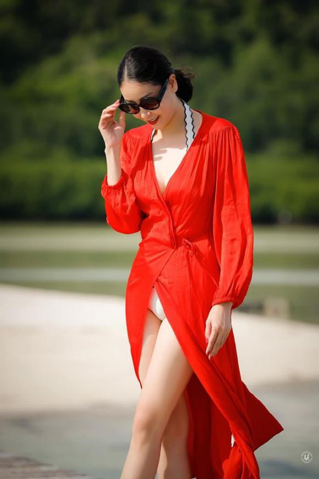 Hoa hậu Hà Kiều Anh khoe vóc dáng đẹp quyến rũ ở tuổi 43 - 2