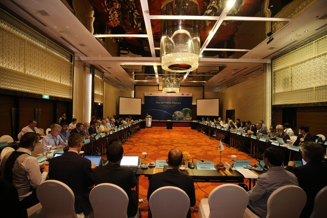 NASA đến Việt Nam tham dự phiên họp toàn thể Ủy ban Vệ tinh quan sát Trái đất - 1