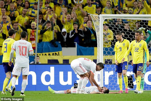 Hòa Thụy Điển, Tây Ban Nha giành vé dự Euro 2020 - 4 Hòa Thụy Điển, Tây Ban Nha giành vé dự Euro 2020 - 4