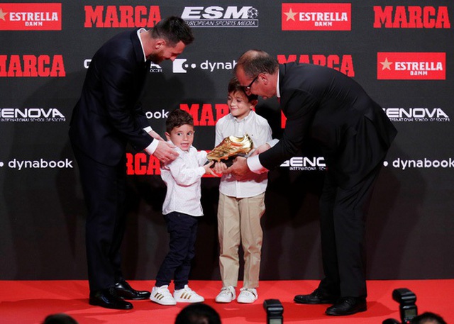 Messi lần thứ 6 nhận danh hiệu Chiếc giày vàng châu Âu - 1 Messi lần thứ 6 nhận danh hiệu Chiếc giày vàng châu Âu - 1