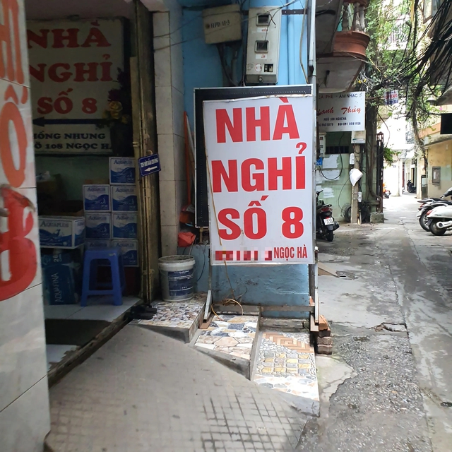 Dân Hà Nội kéo nhau ra nhà nghỉ tắm giặt, tốn tiền triệu mỗi ngày cho sinh hoạt - 1