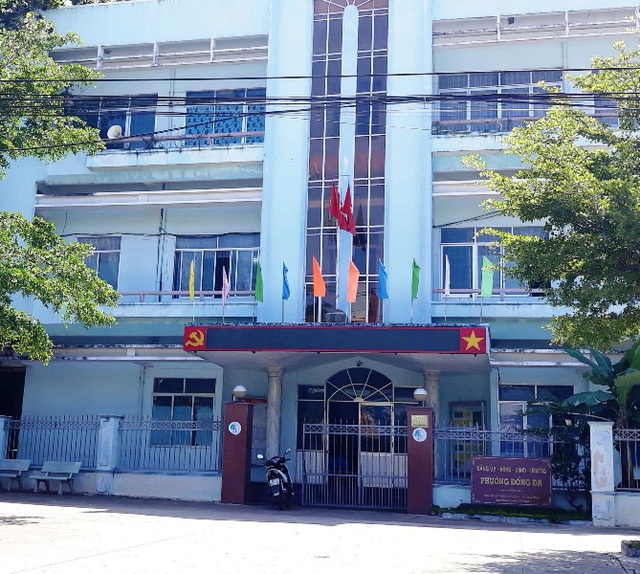Nguyên cán bộ Đảng ủy phường bị tố vay tiền nhiều người rồi bỏ trốn - 1 Nguyên cán bộ Đảng ủy phường bị tố vay tiền nhiều người rồi bỏ trốn - 1