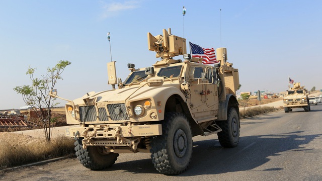 Lính Mỹ tại Syria không rút về nước như tuyên bố của ông Trump - 1