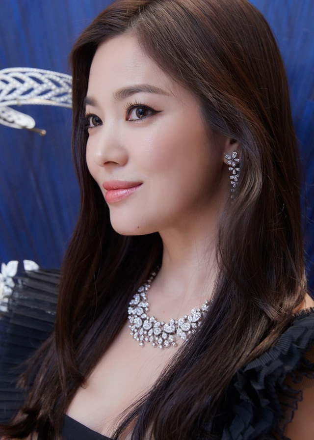 Cận cảnh gương mặt “mộc” đẹp nhất xứ Hàn của Song Hye Kyo - 2 Cận cảnh gương mặt “mộc” đẹp nhất xứ Hàn của Song Hye Kyo - 2