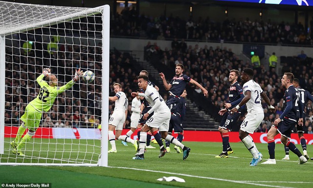 Bayern Munich và Tottenham cùng hưởng niềm vui chiến thắng - 4 Bayern Munich và Tottenham cùng hưởng niềm vui chiến thắng - 4