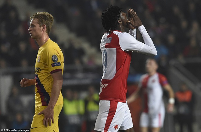 Messi ghi b&agrave;n, Barcelona hạ Slavia Praha v&agrave; vươn l&ecirc;n ng&ocirc;i đầu bảng - 8