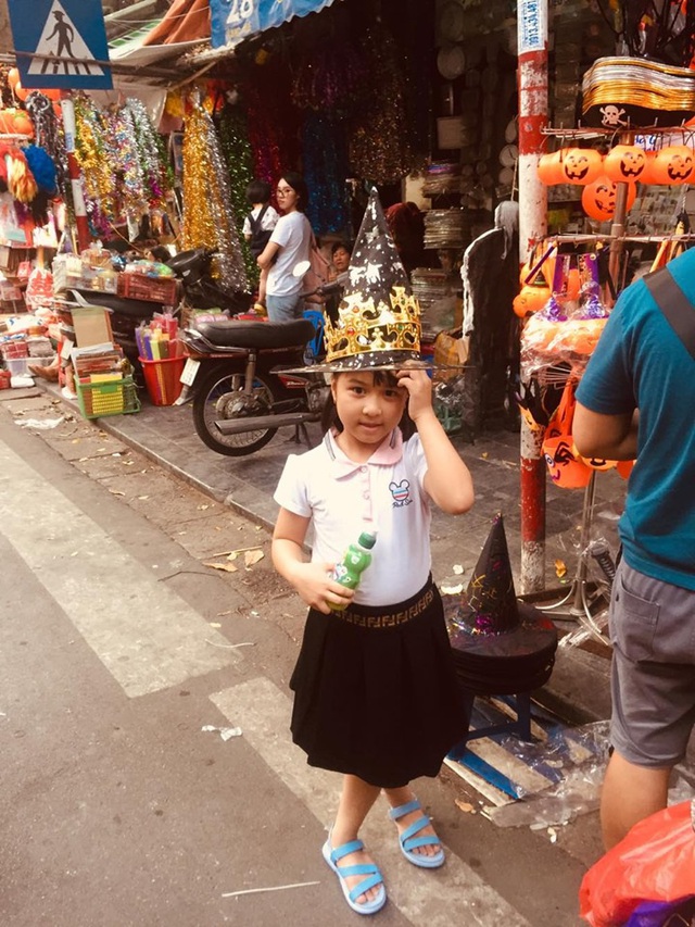Thị trường Halloween: Tràn ngập sản phẩm xuất xứ từ Trung Quốc - 6 Thị trường Halloween: Tràn ngập sản phẩm xuất xứ từ Trung Quốc - 6