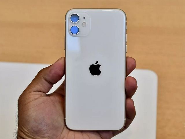 Được và mất gì khi muia Phone chính hãng và iPhone xách tay? - 5