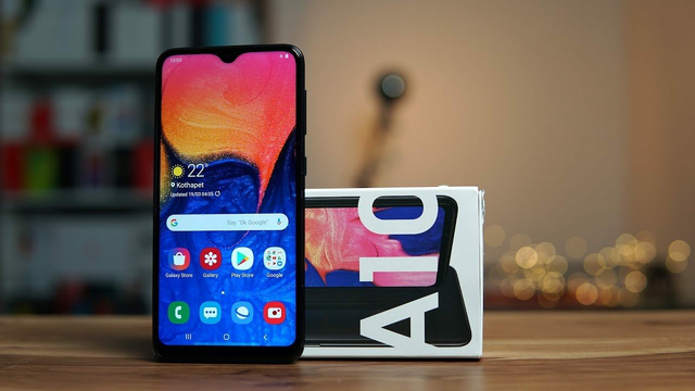 Những mẫu điện thoại đứng đầu các phân khúc tháng 9/2019 - 1