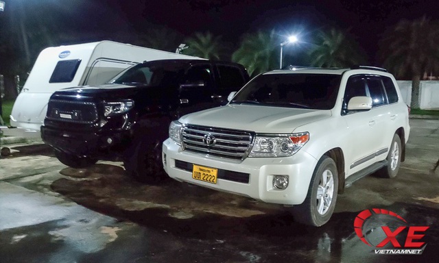 Đẳng cấp dân chơi Lào, xe sang biển siêu đẹp chạy đầy đường - 5 Đẳng cấp dân chơi Lào, xe sang biển siêu đẹp chạy đầy đường - 5