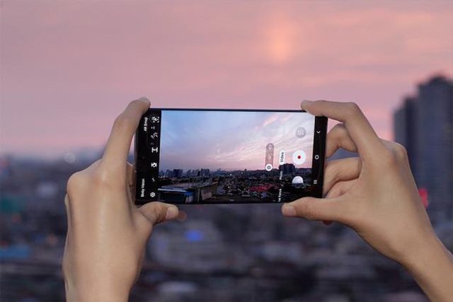 4 cách mới lạ giúp quay phim bằng smartphone đẹp mắt - 2 4 cách mới lạ giúp quay phim bằng smartphone đẹp mắt - 2