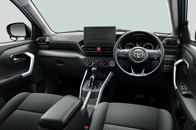Toyota Raize chính thức gia nhập phân khúc SUV cỡ nhỏ - 3 Toyota Raize chính thức gia nhập phân khúc SUV cỡ nhỏ - 3