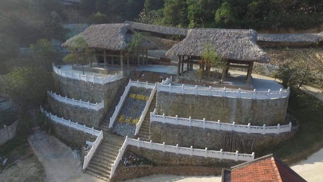 Công trình “bí ẩn” trên núi Lạng Sơn từng là bối cảnh phục vụ đoàn phim Trung Quốc? - 1 Công trình “bí ẩn” trên núi Lạng Sơn từng là bối cảnh phục vụ đoàn phim Trung Quốc? - 1