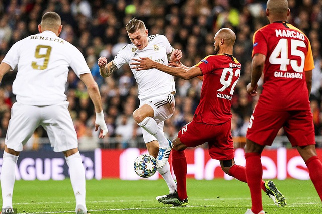 Đại thắng Galatasaray 6-0, Real Madrid cầm chắc tấm vé đi tiếp - 10