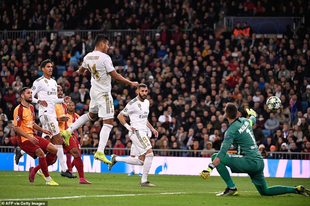 Đại thắng Galatasaray 6-0, Real Madrid cầm chắc tấm vé đi tiếp - 4