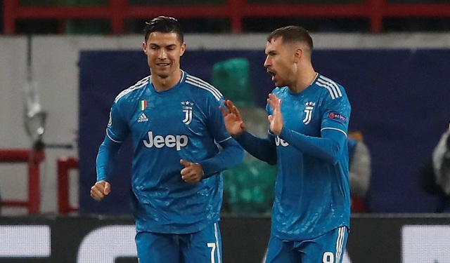 C.Ronaldo mất kỷ lục ở Champions League v&igrave; bị đồng đội cướp b&agrave;n thắng - 5