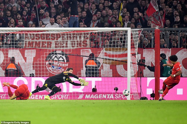 Bayern Munich 4-0 Dortmund: Lewandowski lại lập công - 2