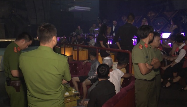 bar chứa khách chơi ma tuý ở Đà Nẵng bar chứa khách chơi ma tuý ở Đà Nẵng