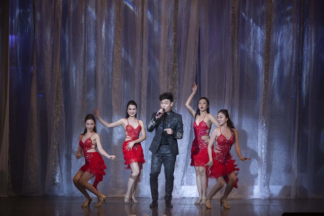 NSƯT Minh Vượng khiến kh&aacute;n giả lặng người khi kể về t&acirc;m sự của Lam Phương - 11