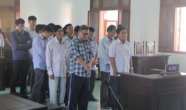 Gây thất thoát gần 9,3 tỷ đồng, nguyên chủ tịch UBND huyện lãnh 12 năm tù - 1