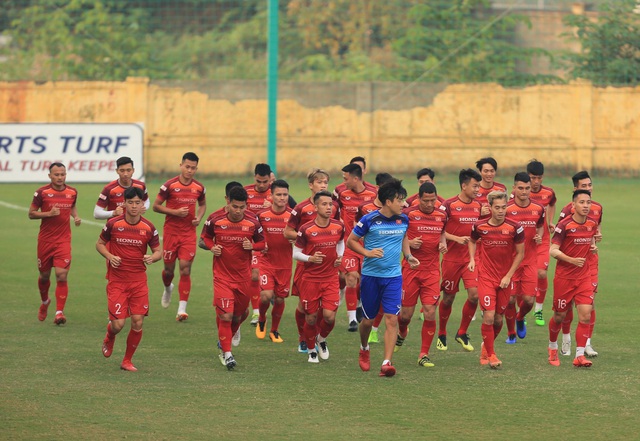 Đội tuyển Việt Nam tập bài lạ chờ đối đầu UAE ở Mỹ Đình - 5