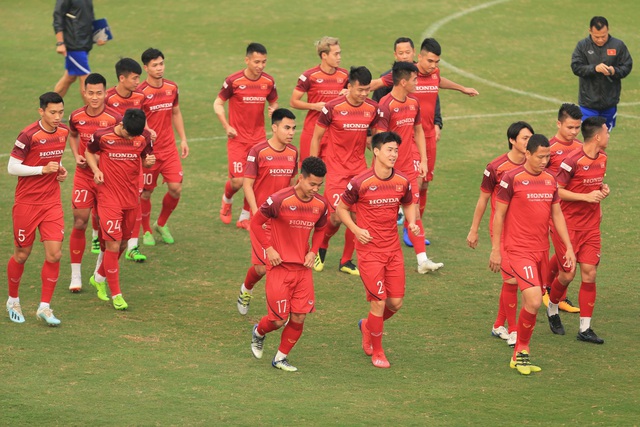 Đội tuyển Việt Nam tập bài lạ chờ đối đầu UAE ở Mỹ Đình - 6