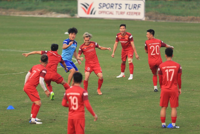 Đội tuyển Việt Nam tập bài lạ chờ đối đầu UAE ở Mỹ Đình - 12