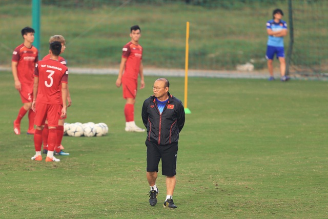 Lộ lý do HLV Park Hang Seo loại 5 tuyển thủ Việt Nam - 1