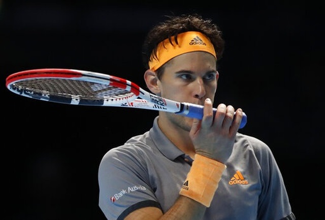 ATP Finals: Thua Thiem, Djokovic buộc phải “tử chiến” với Federer - 4
