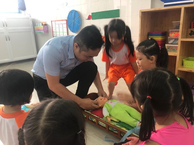Thầy giáo 14 năm dạy trẻ mầm non giữa Sài Gòn - 2