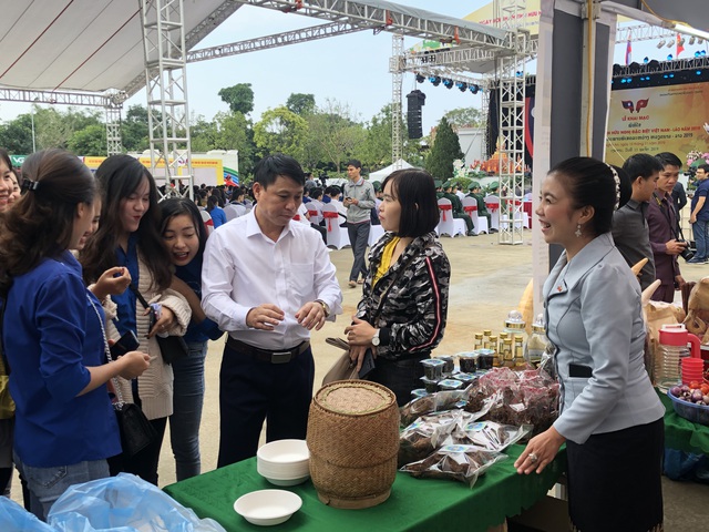 Khai mạc chương trình “Thắm tình hữu nghị đặc biệt Việt Nam - Lào” năm 2019 - 10