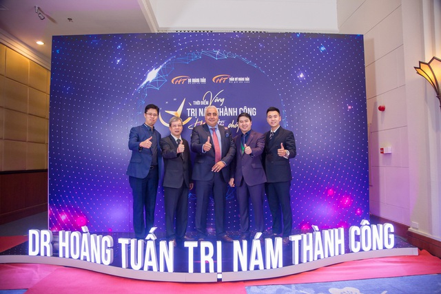 600 người chen chân tại sự kiện trị nám lớn nhất của Dr Hoàng Tuấn - 2 600 người chen chân tại sự kiện trị nám lớn nhất của Dr Hoàng Tuấn - 2