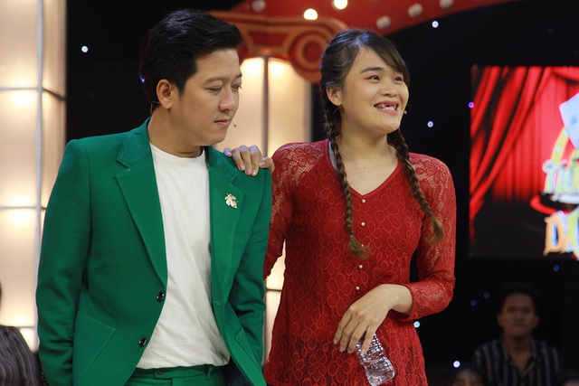 Lộ diện thí sinh giành giải 100 triệu tại Thách thức danh hài mùa 6 - 4 Lộ diện thí sinh giành giải 100 triệu tại Thách thức danh hài mùa 6 - 4
