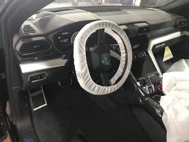 Đại gia Dương Kon tậu Lamborghini Urus gi&aacute; v&agrave;i chục tỷ - 7