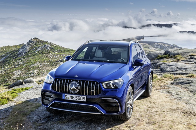 Mercedes-AMG GLE 63 và 63S nghênh chiến BMW X5 M - 9